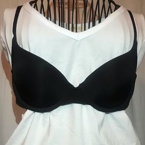 Black Victoria’s Secret T-shirt Bra 34A
